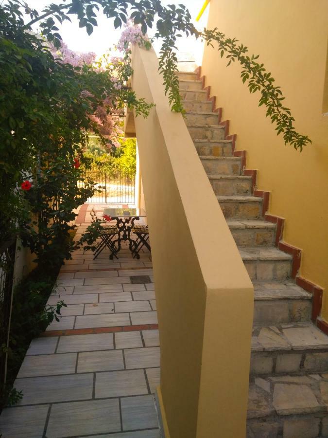 House With Garden Near The Sea Apartment Agia Efimia Luaran gambar