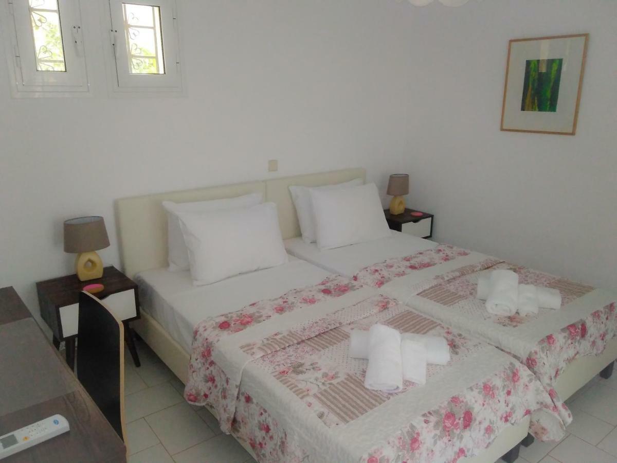 House With Garden Near The Sea Apartment Agia Efimia Luaran gambar