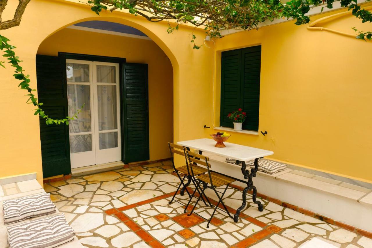 House With Garden Near The Sea Apartment Agia Efimia Luaran gambar