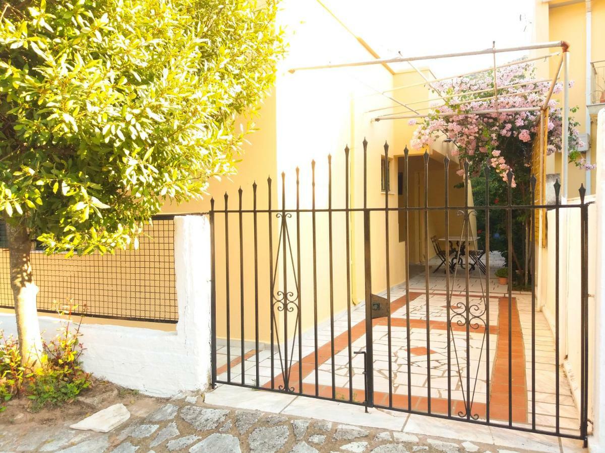 House With Garden Near The Sea Apartment Agia Efimia Luaran gambar